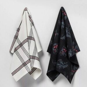Berry and Plaid Kitchen Towel Set